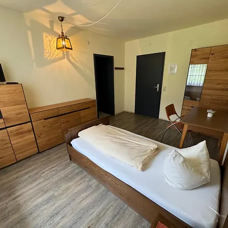 Landhotel Loewen Blumberg Room photo