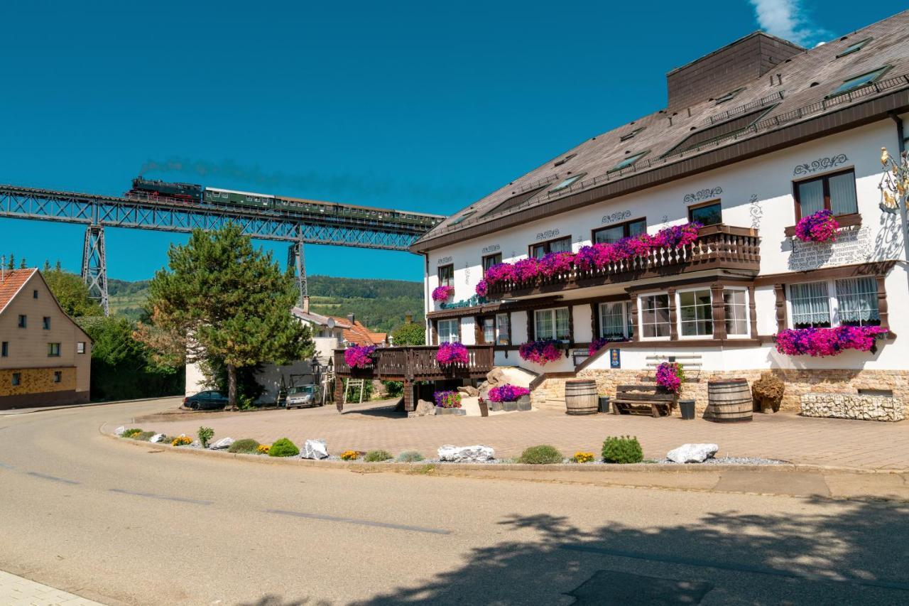 Landhotel Lowen 3* Blumberg